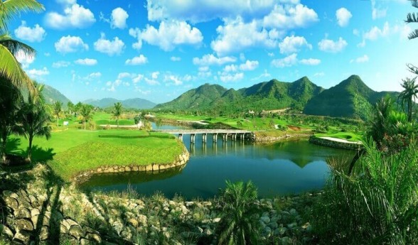 Diamond Bay Golf Club