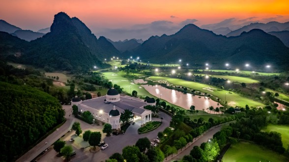 Stone Valley Golf Resort (Kim Bảng)